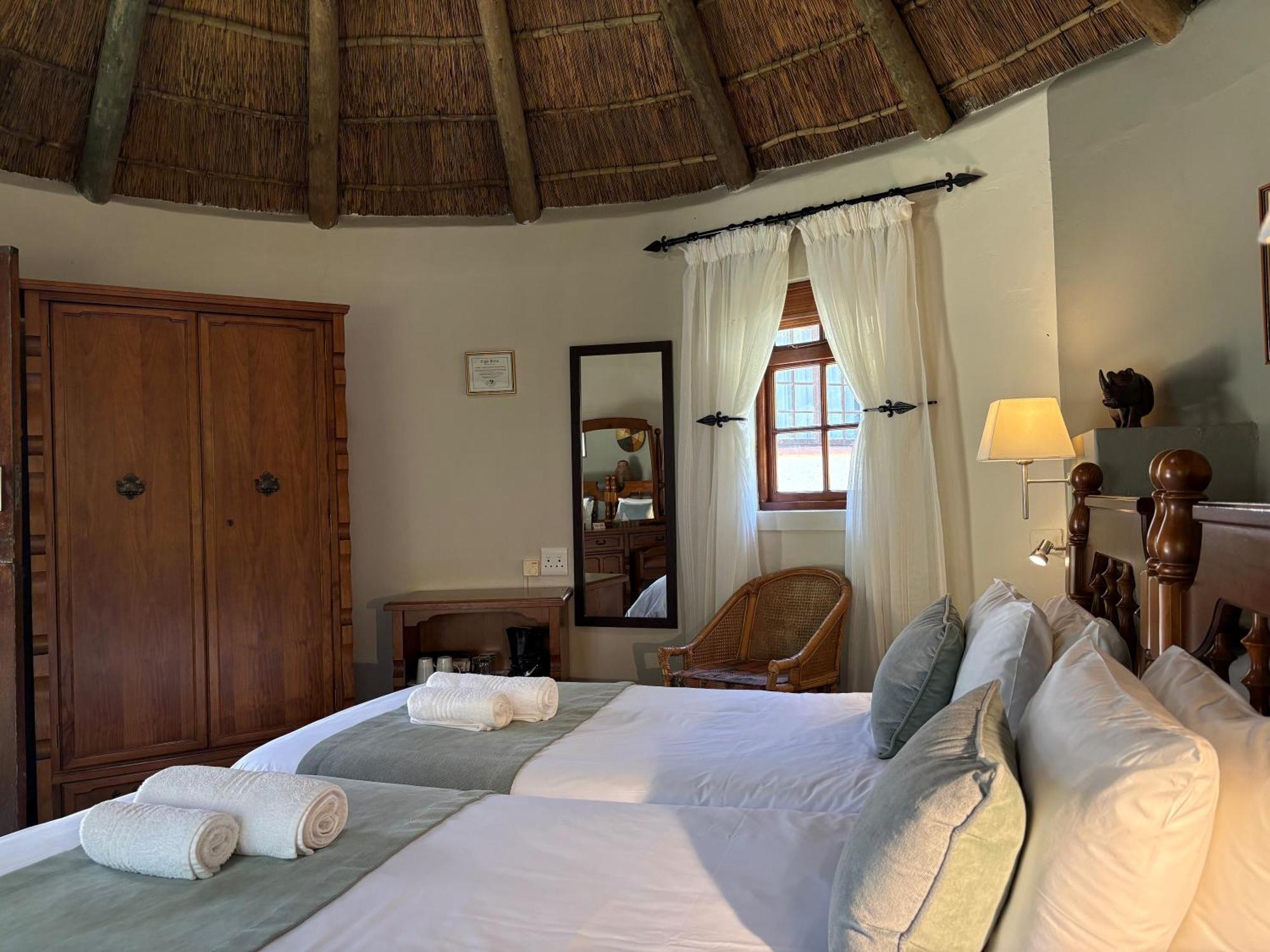 Eight Bells Mountain Inn Ruiterbos Room photo